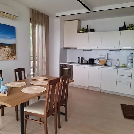 Apartment пясъчна лилия 4-5