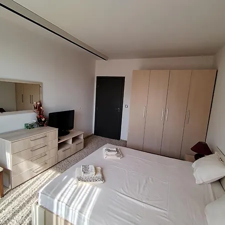 пясъчна лилия 4-5 Apartment